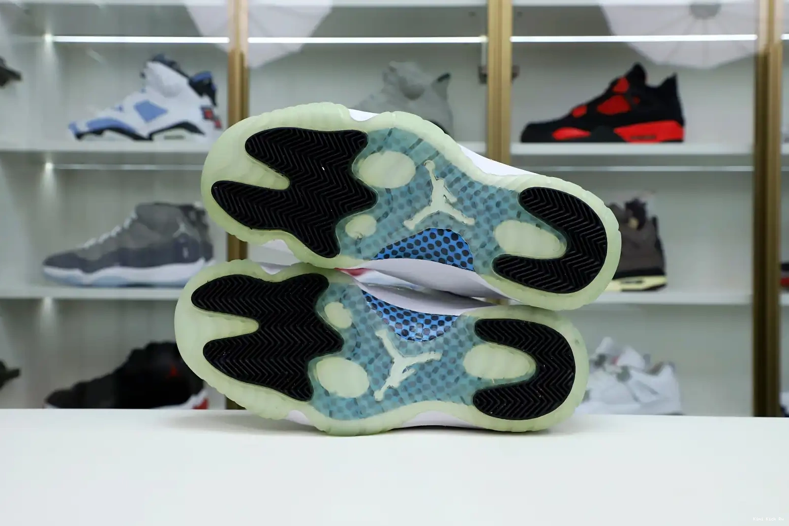 AIR BLUE RETRO Kimikick LEGEND LOW 11 JORDAN 0812